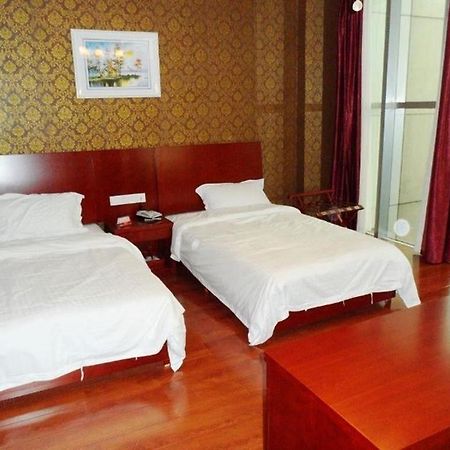 Dongfu Hotel Nankin Extérieur photo